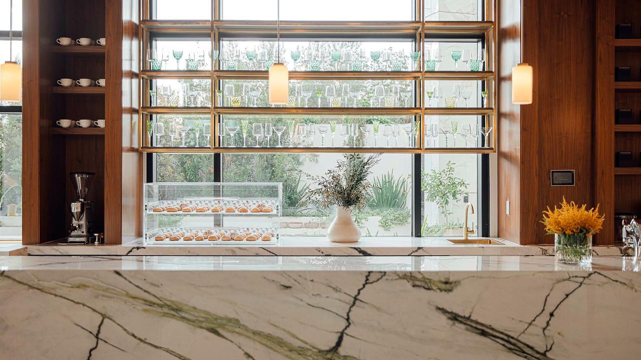 Ette Luxury Hotel & Spa Four Corners Bagian luar foto Countertops made of Calacatta Gold